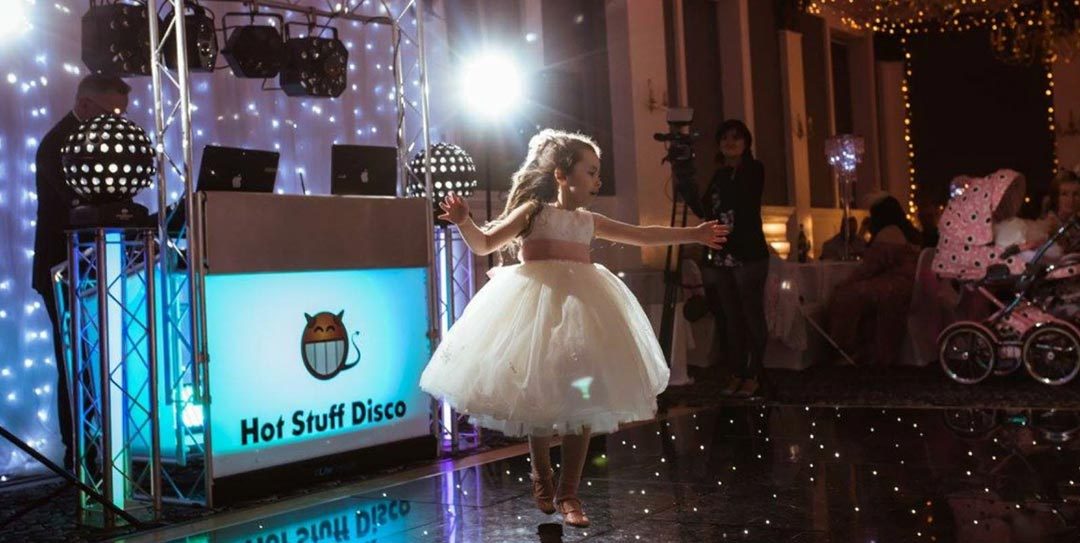 Making the Best Choice: Wedding DJ vs. Live Band